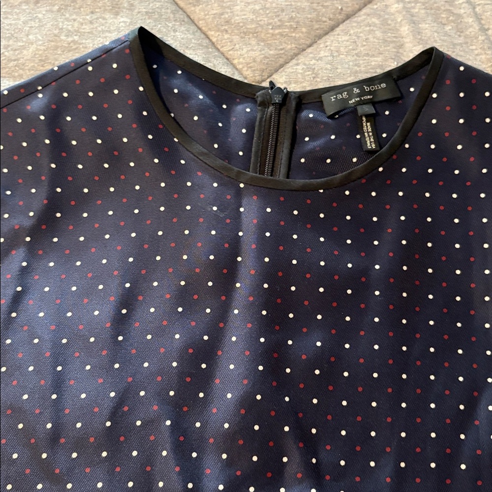 EUC Rag & Bone Dark Blue Top with Dotted Pattern SZ Small